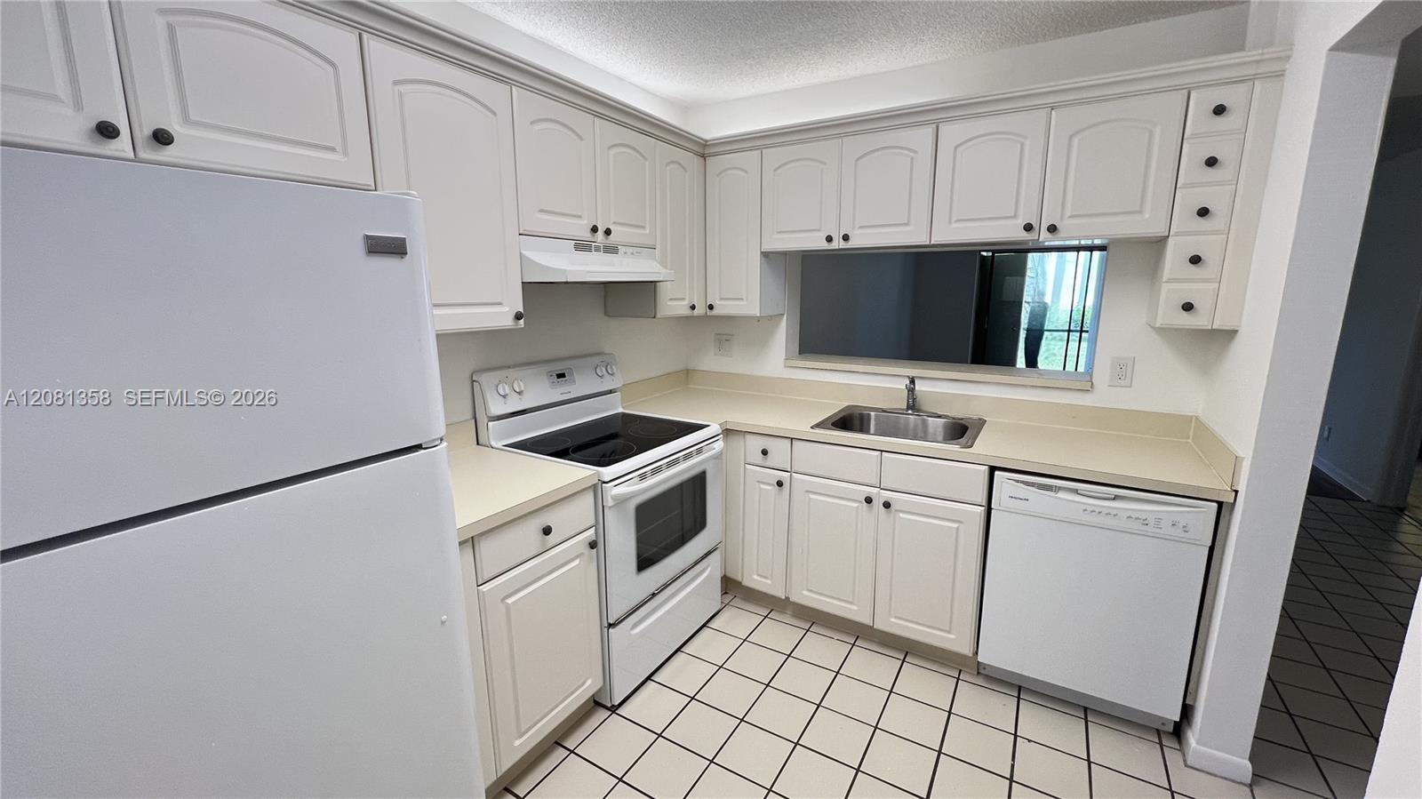 1290 S Military Trl # 416, Deerfield Beach FL 33442 photo 4