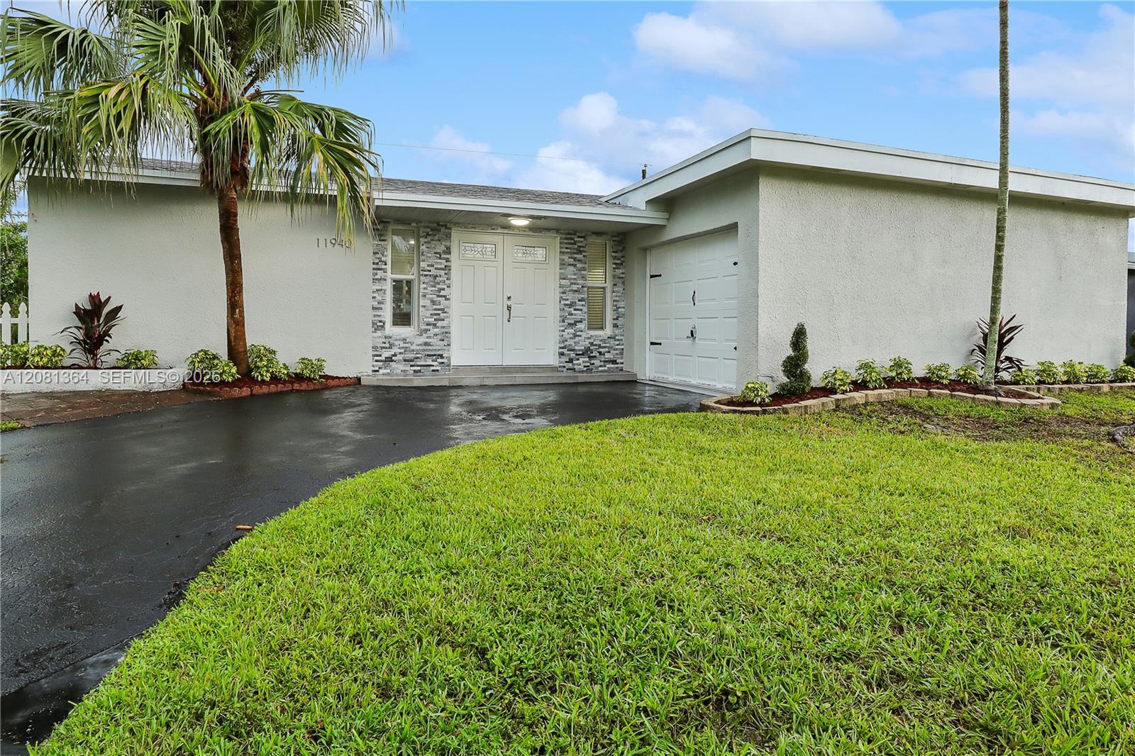 11940 NW 29th Mnr, Sunrise FL 33323 photo 5