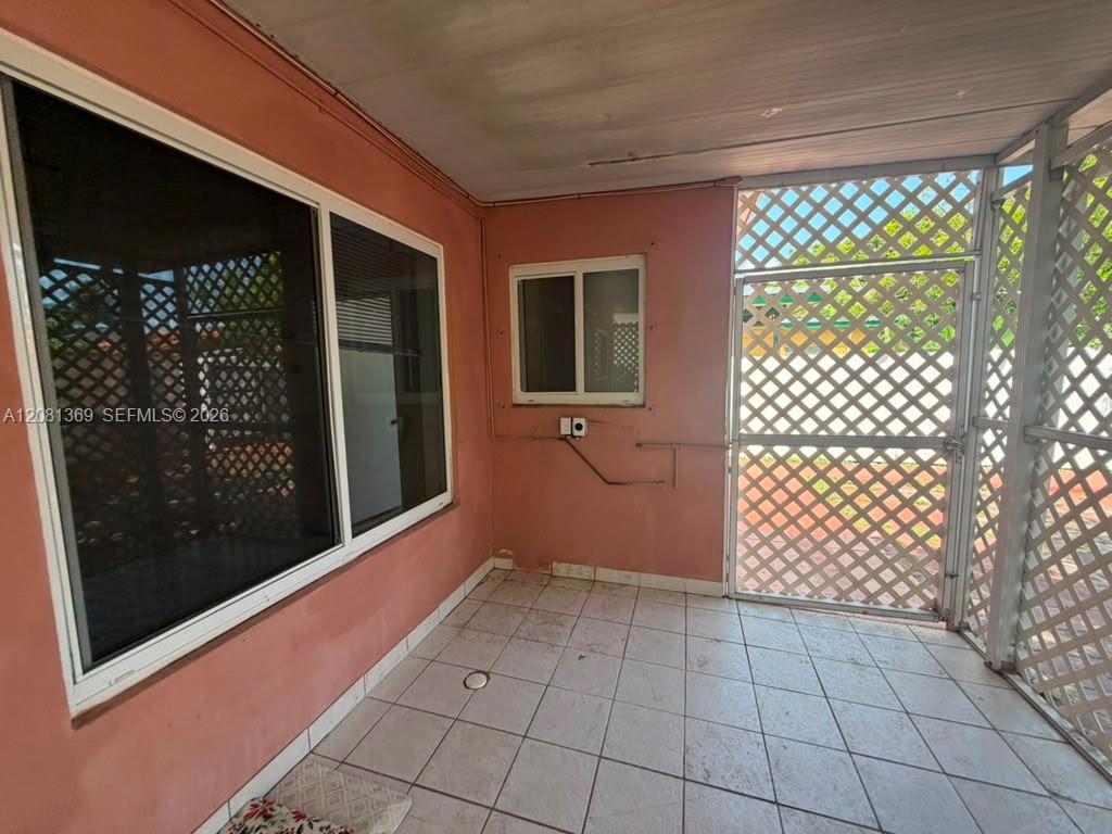 3500 NW 16th Ter, Miami FL 33125 photo 3