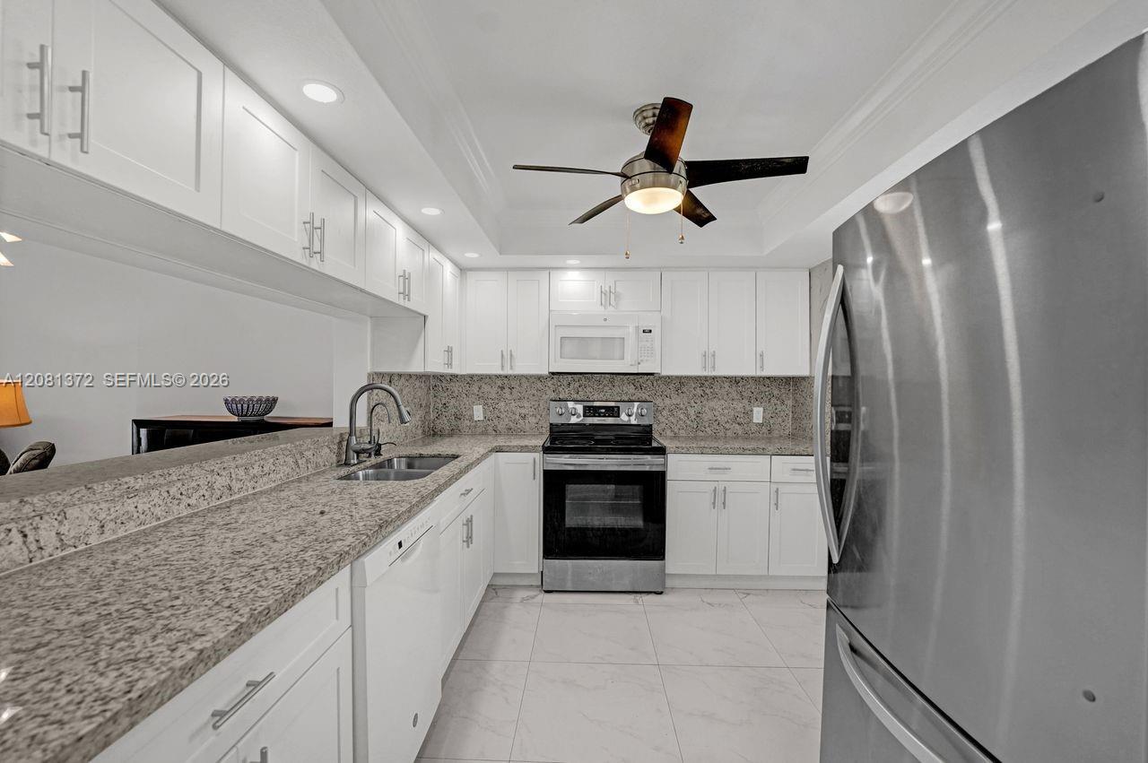 170 SE 5th Ave # 405, Dania Beach FL 33004 photo 3