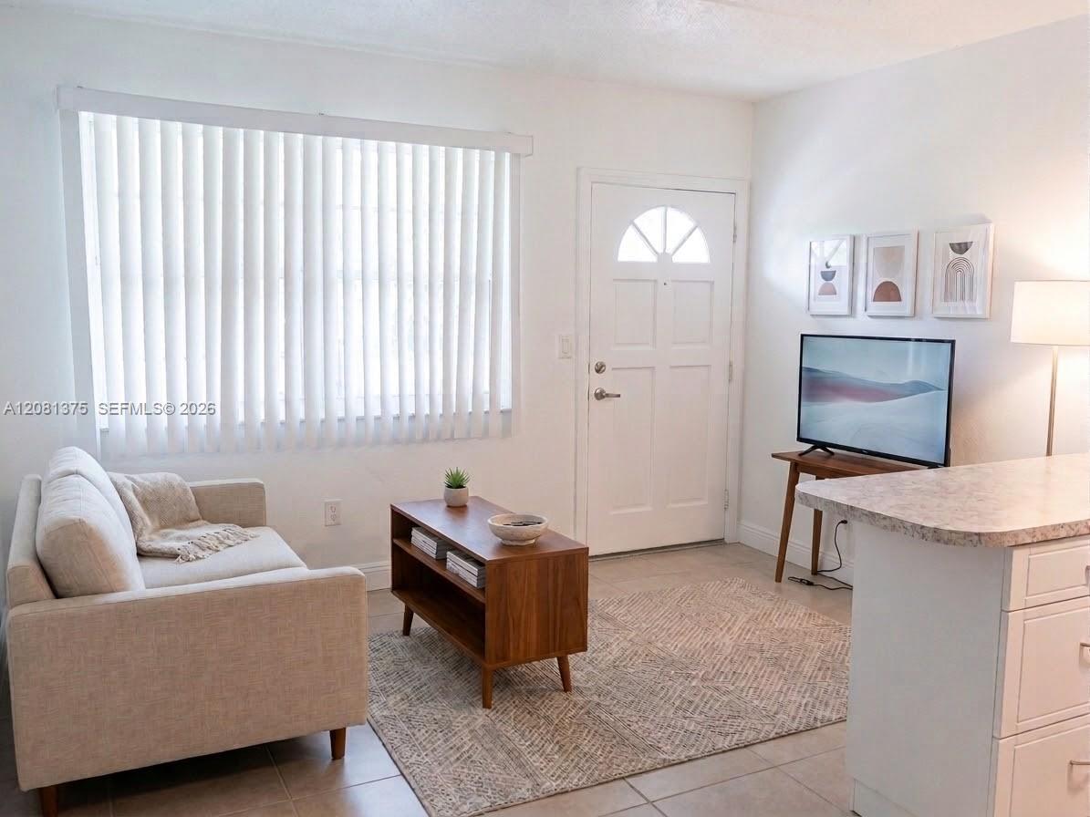 3251 SW 44th St # 205, Dania Beach FL 33312 photo 2