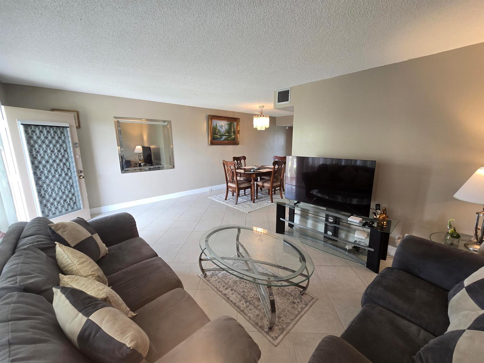 1902 Bermuda Circle # E4, Coconut Creek FL 33066 photo 4