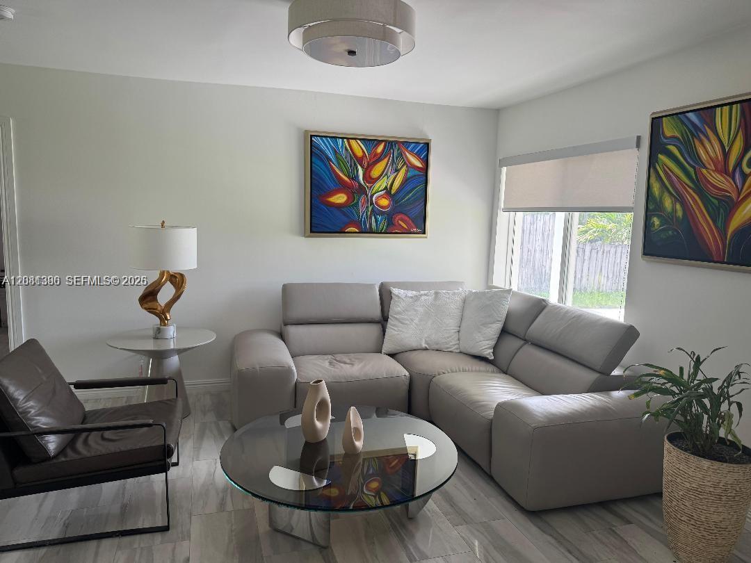 2710 Grant St, Hollywood FL 33020 photo 2