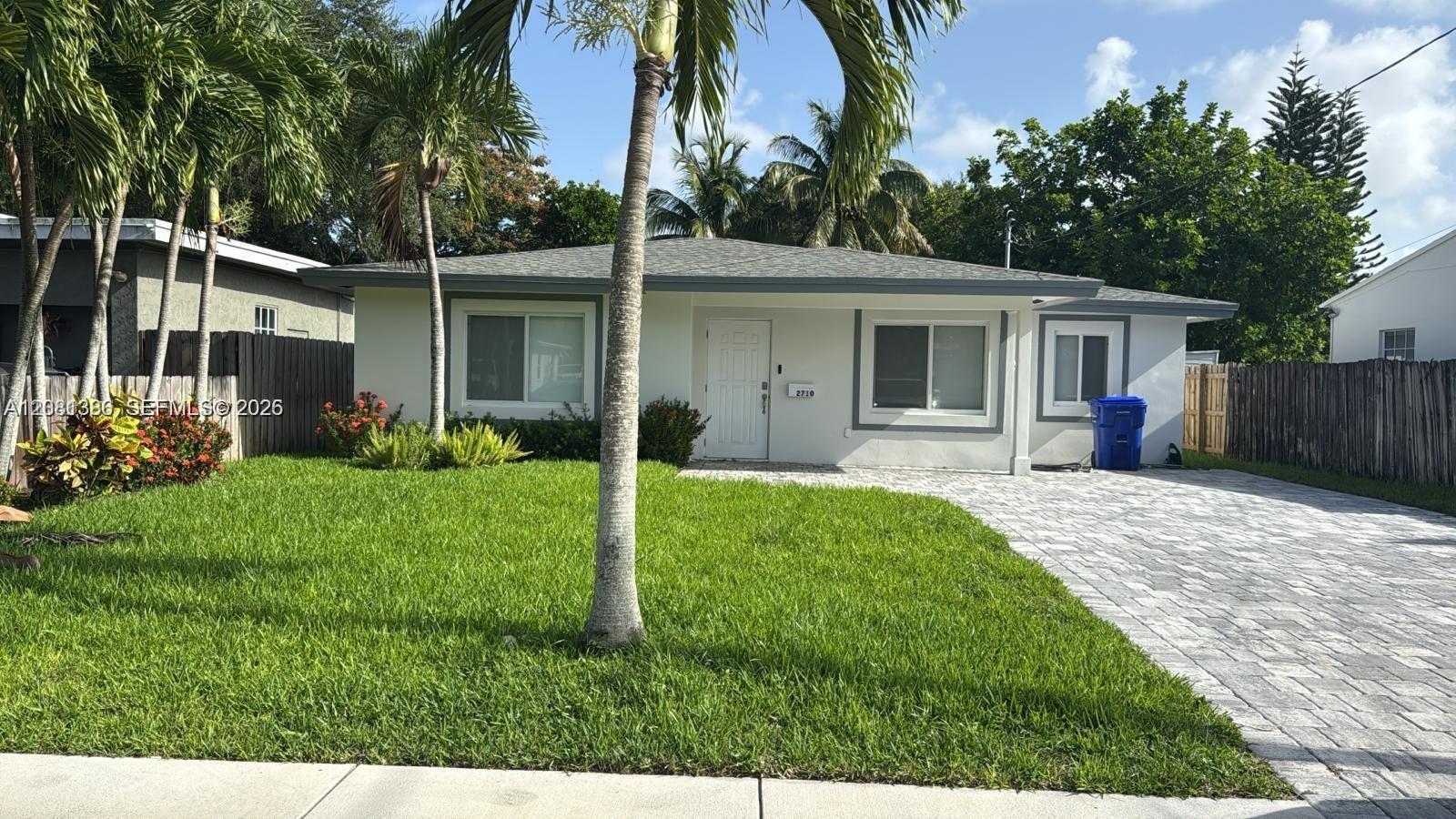 2710 Grant St, Hollywood FL 33020