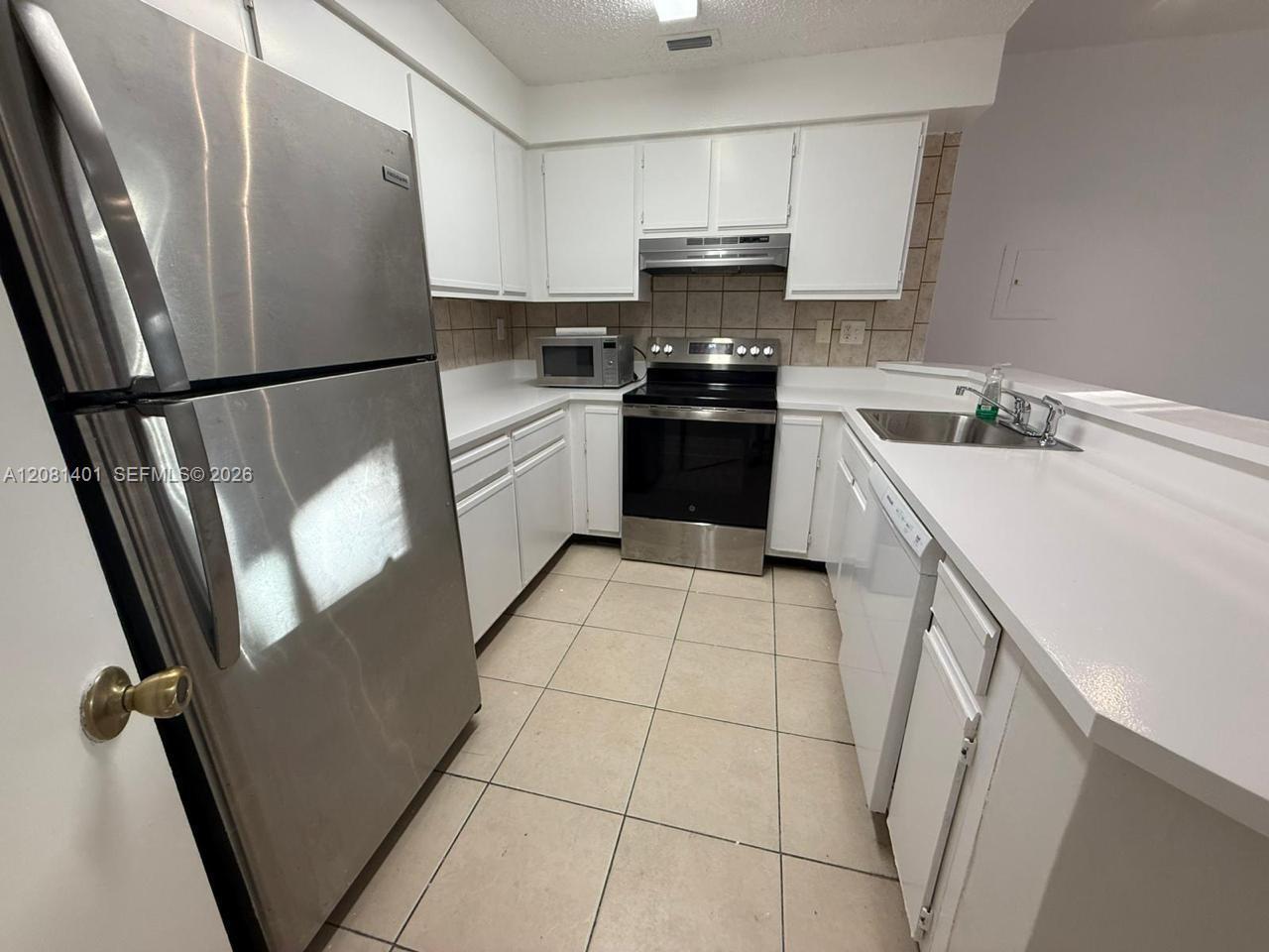 2550 SW 18th Ter # 1807, Fort Lauderdale FL 33315 photo 4