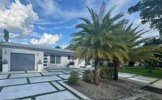 14231 LAKE CANDLEWOOD Court, Miami Lakes FL 33014 photo 2