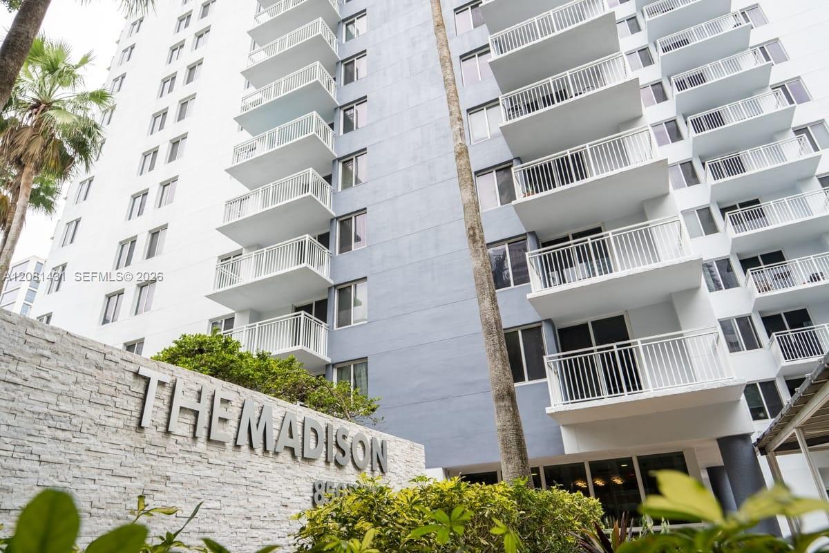 800 N Miami Ave # E1602, Miami FL 33136