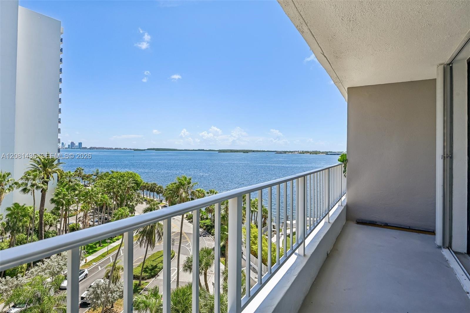 200 SE 15th Rd # 9I, Miami FL 33129