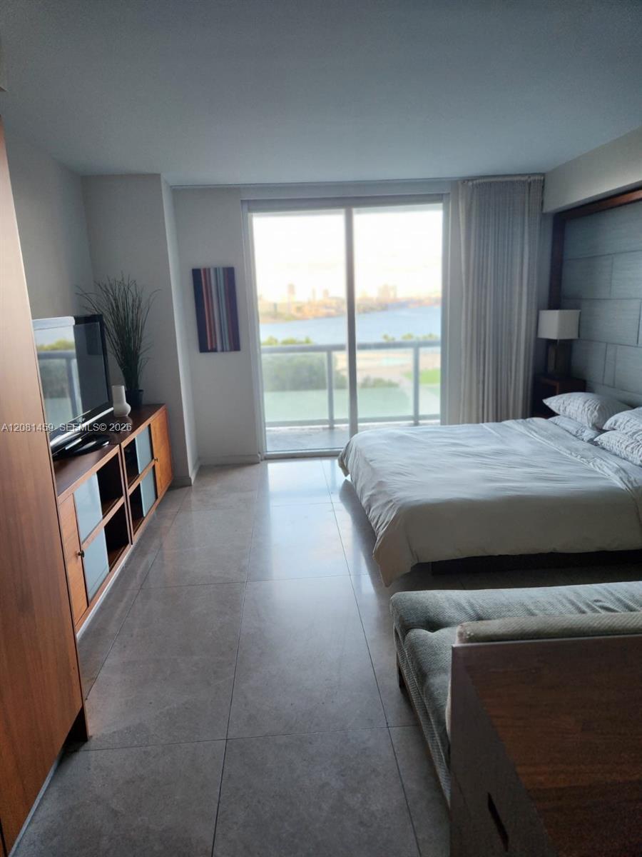 50 Biscayne Blvd # 903, Miami FL 33132 photo 4