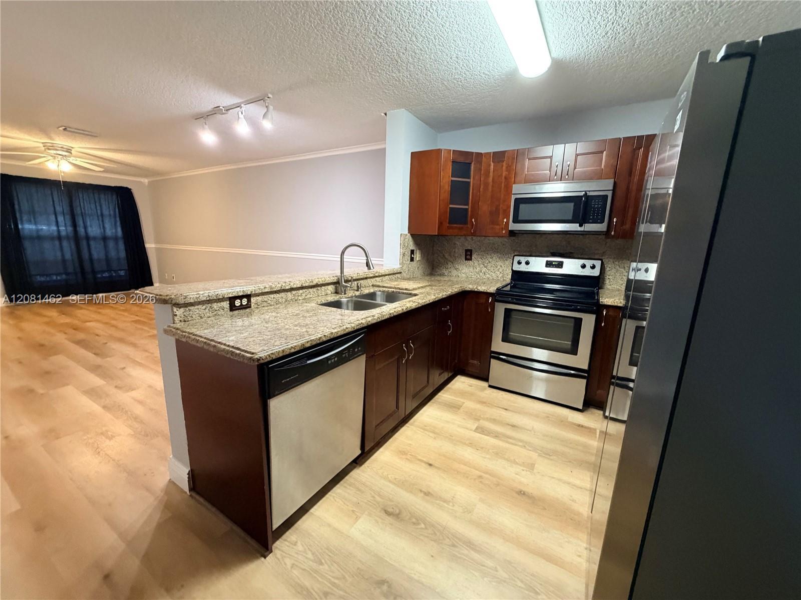 2908 S Edgehill Ln # 2908, Cooper City FL 33026 photo 5