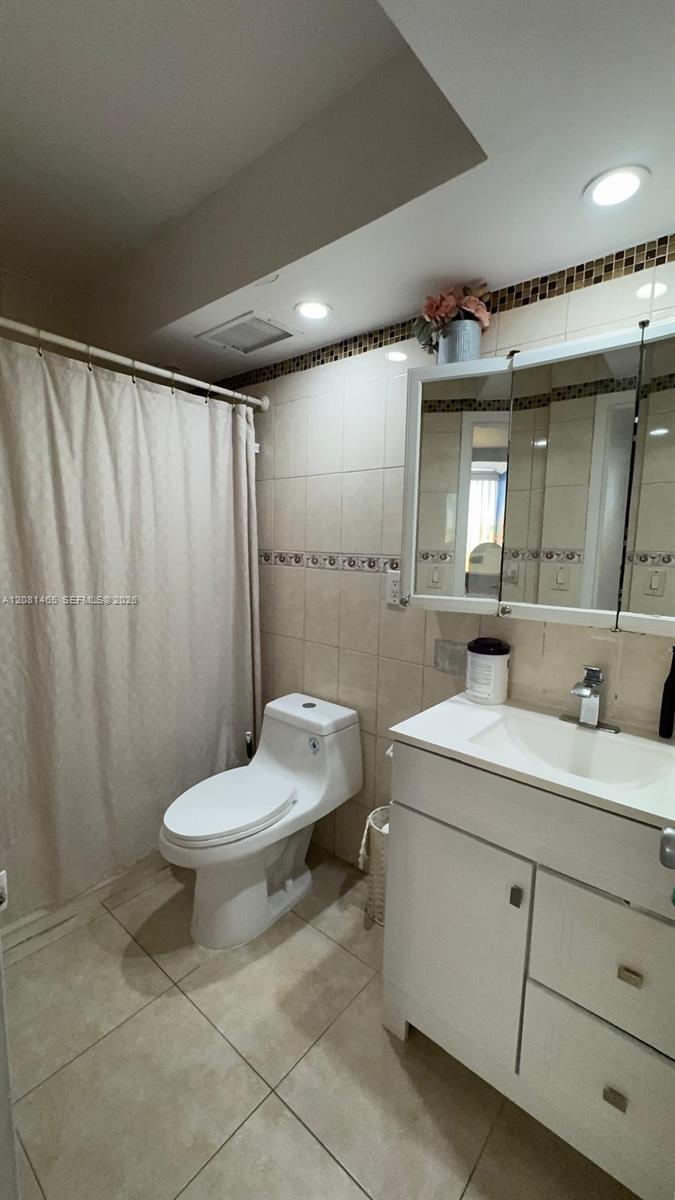 210 172nd St # 144, Sunny Isles Beach FL 33160 photo 5