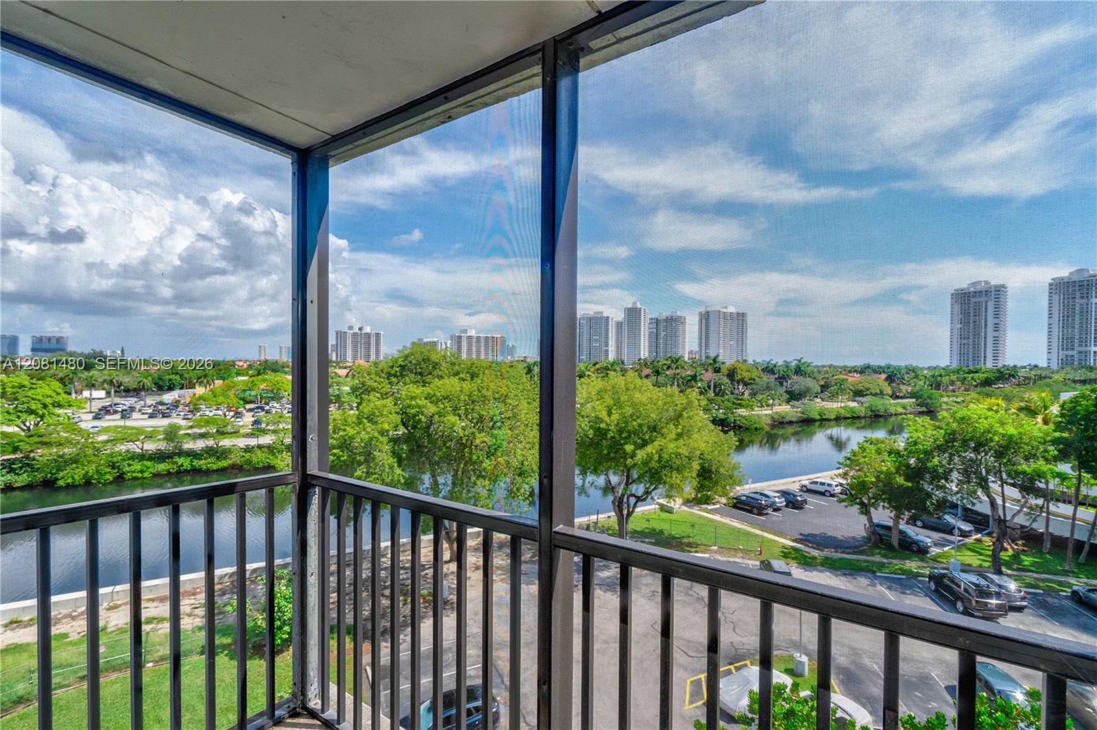3475 N Country Club Dr # 615, Aventura FL 33180 photo 5