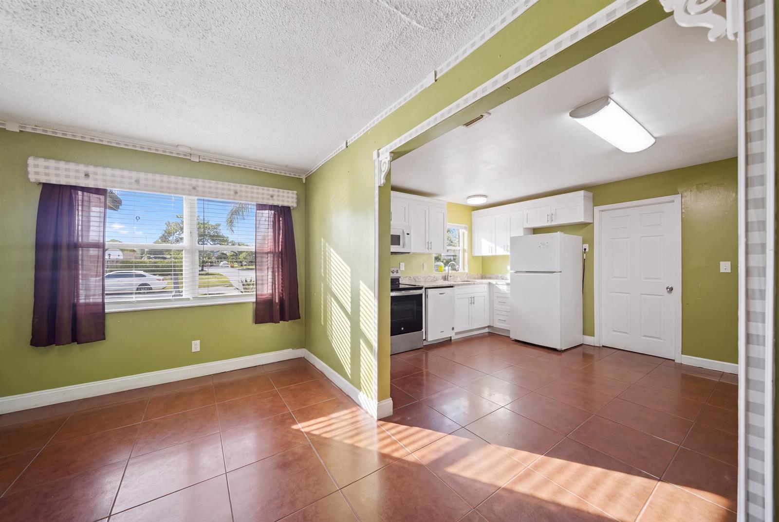 130 NE 21ST Court, Pompano Beach FL 33060 photo 4