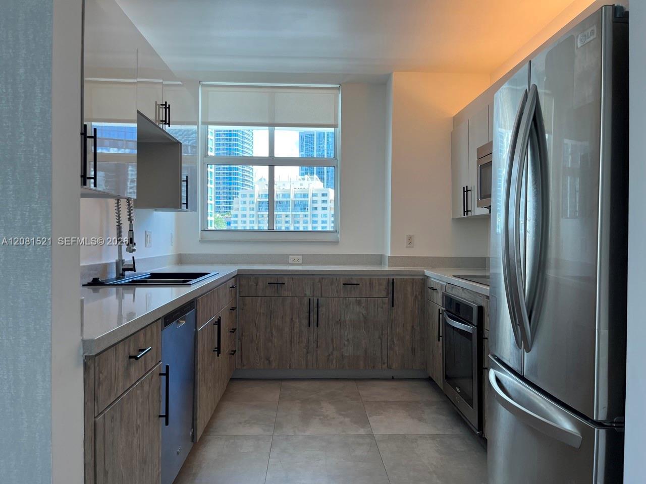 1250 S Miami Ave # 1414, Miami FL 33130 photo 2