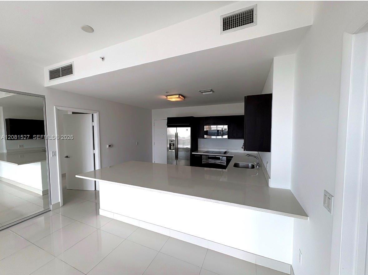 90 SW 3rd St, Miami FL 33130 photo 5