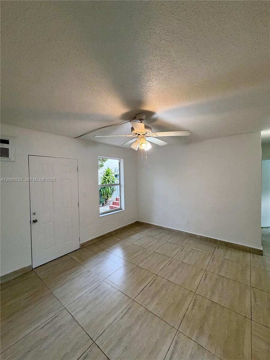 1045 SW 4th St # 2, Miami FL 33130 photo 2