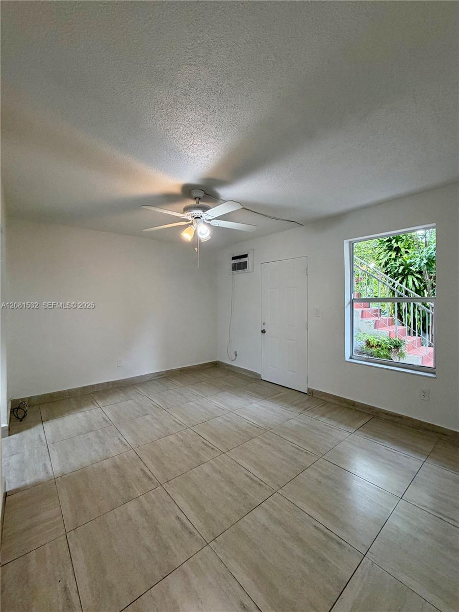 1045 SW 4th St # 2, Miami FL 33130 photo 3