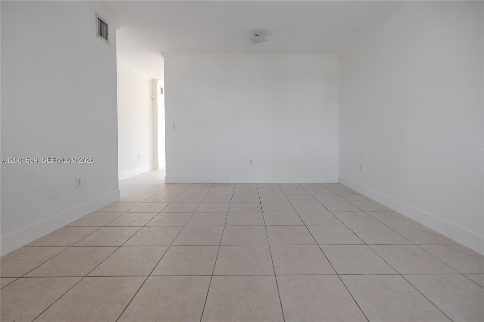 17350 NW 67th Ave # 301, Hialeah FL 33015 photo 4