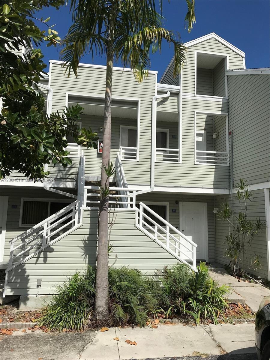 3437 NW 44th St # 204, Oakland Park FL 33309 photo 2