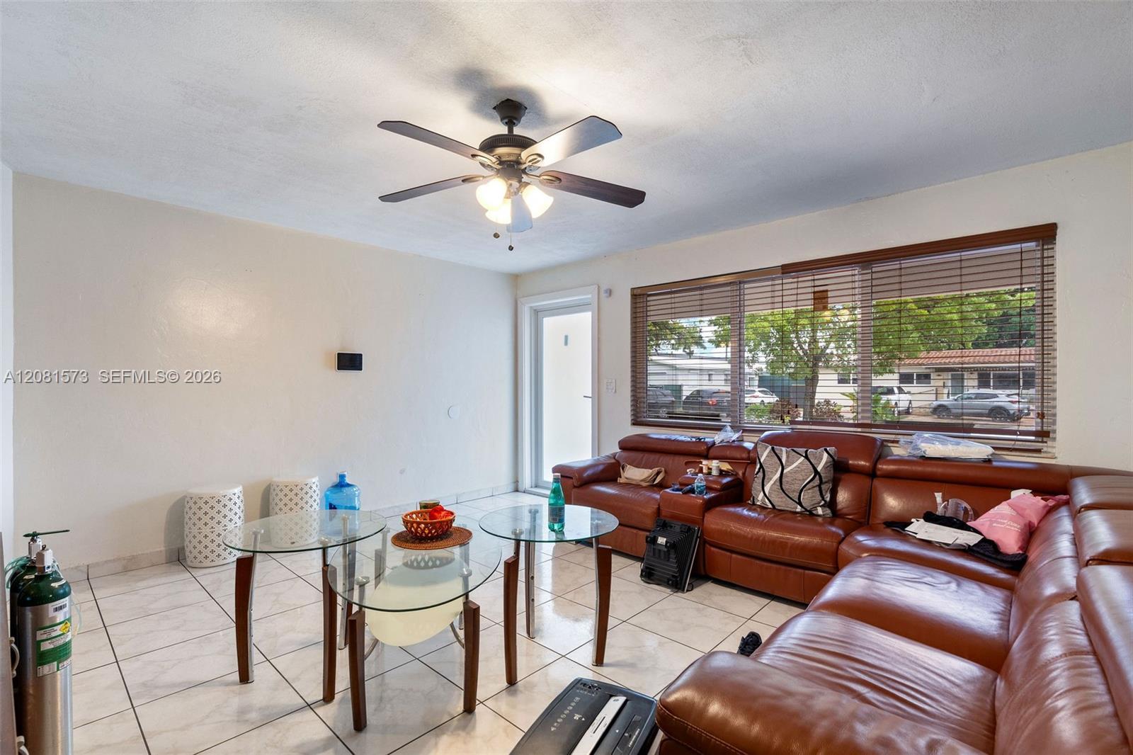 985 SE 2nd Pl, Hialeah FL 33010 photo 5