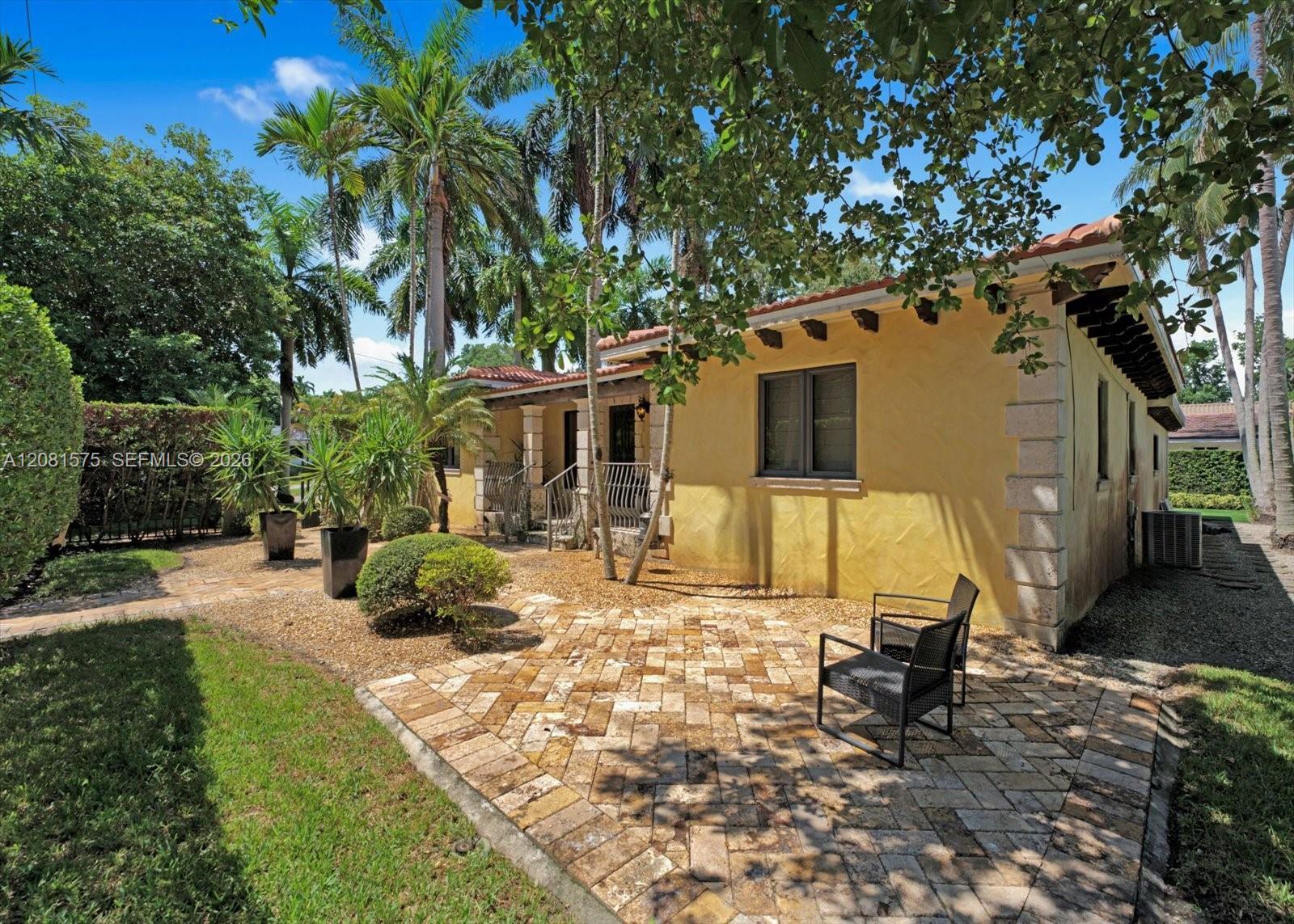 9204 NE 10th Ave, Miami Shores FL 33138 photo 4