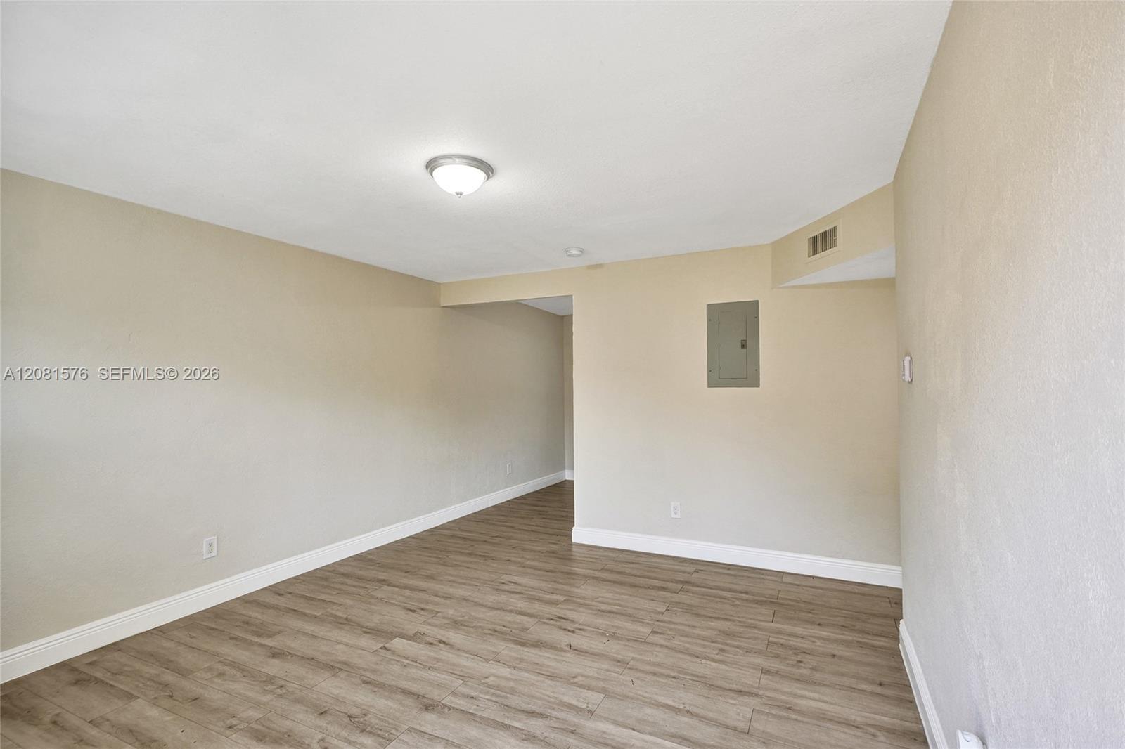 429 NW 9th Ave # 1, Fort Lauderdale FL 33311 photo 3
