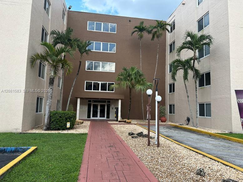 6960 NW 186th St # 131, Hialeah FL 33015