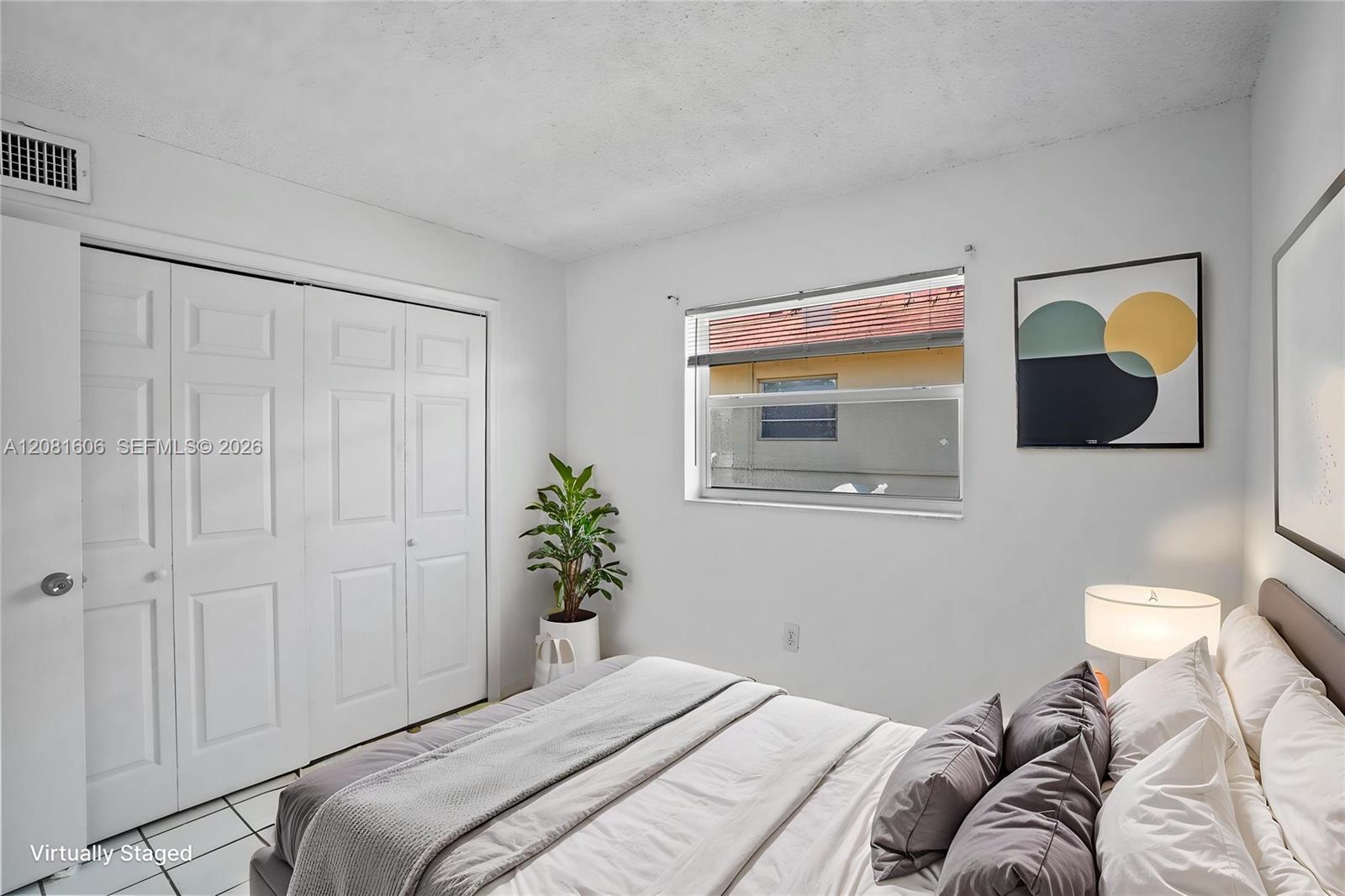 461 SW 7th St # 4, Miami FL 33130 photo 3