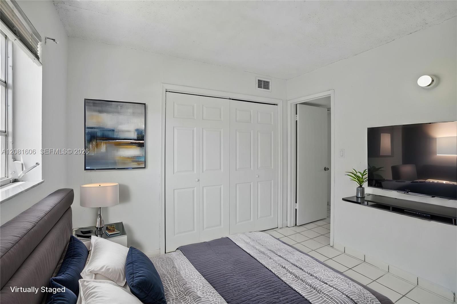 461 SW 7th St # 4, Miami FL 33130 photo 5