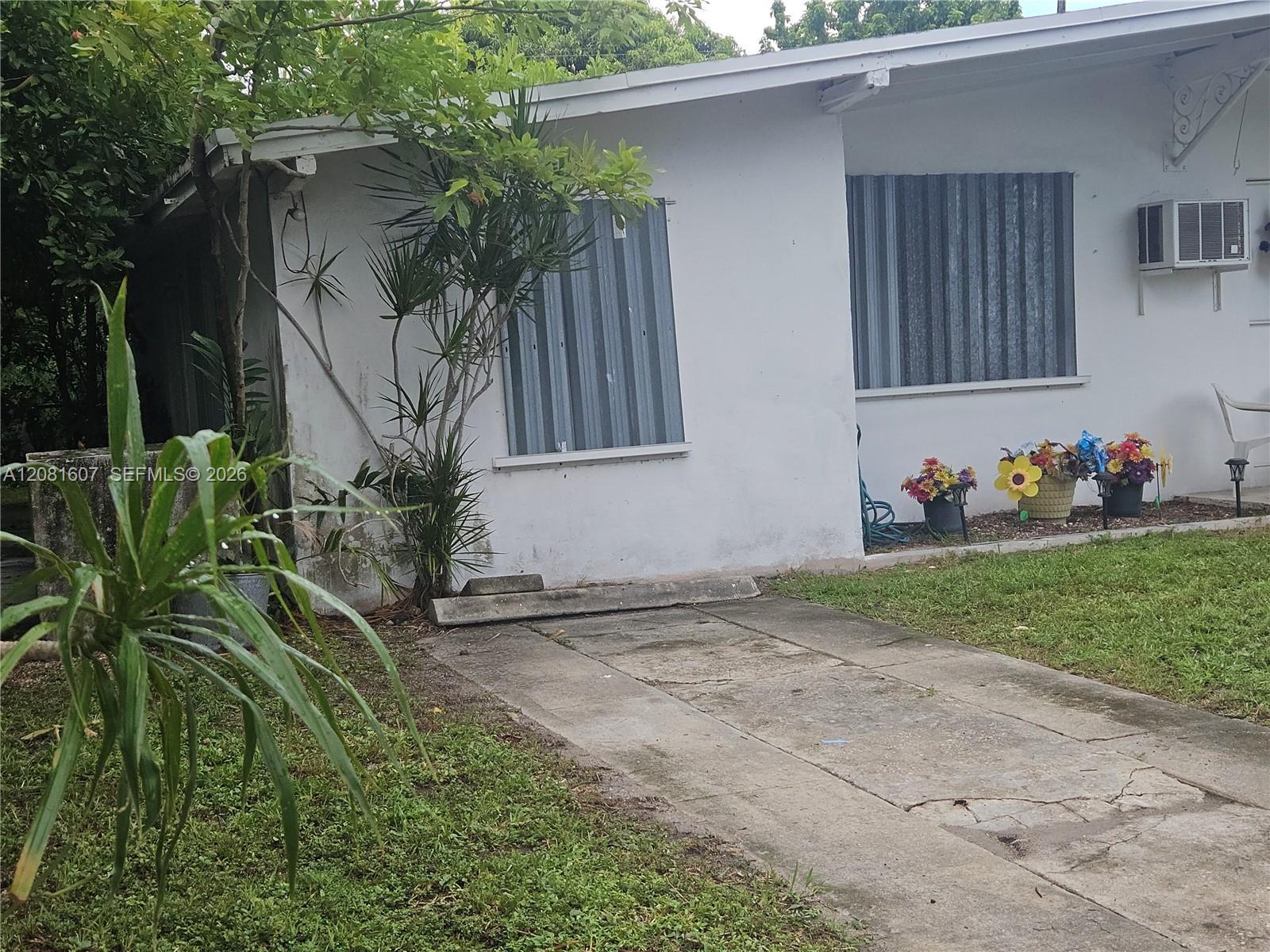 11345 SW 44th St, Miami FL 33165 photo 4