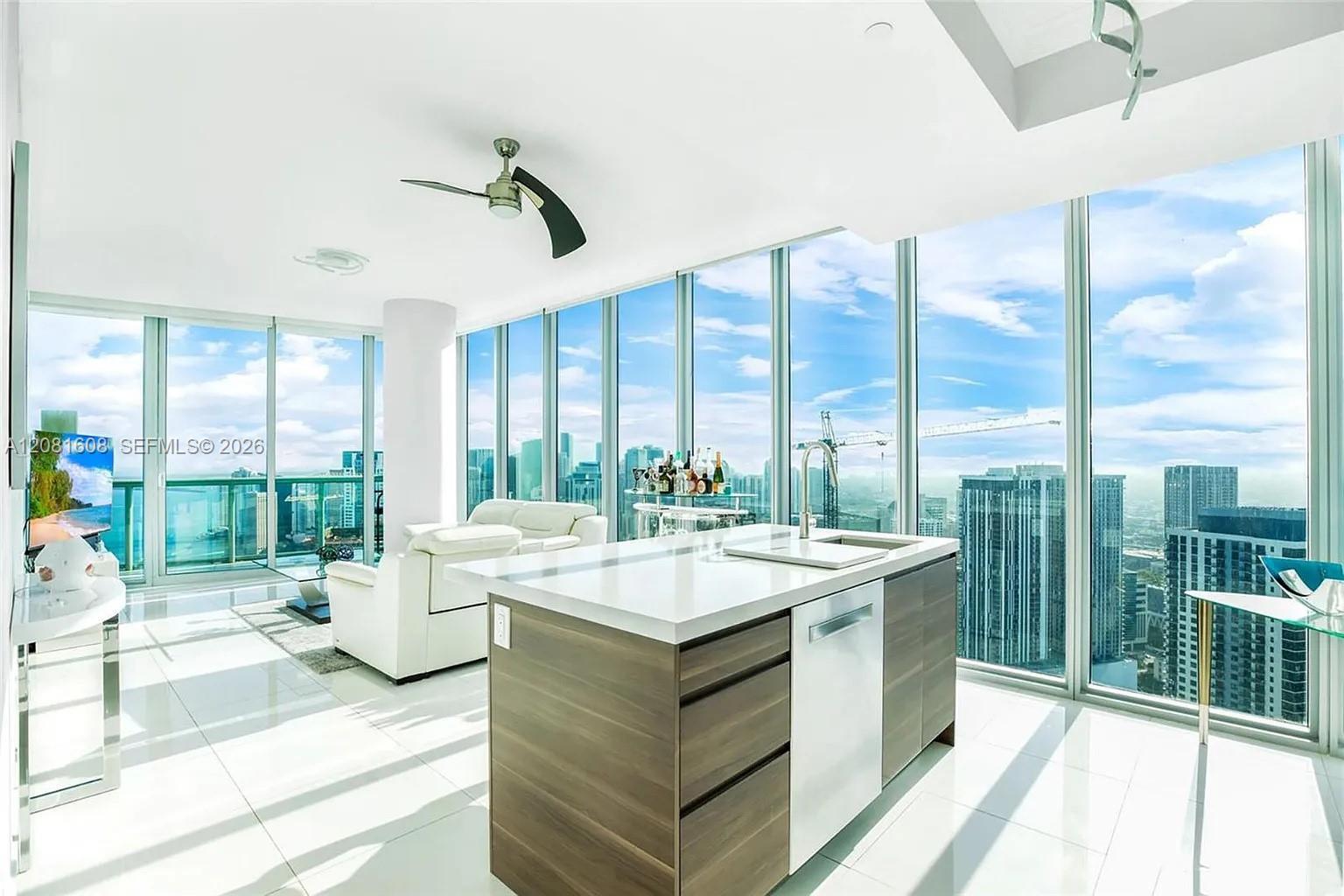 888 Biscayne Blvd # 5301, Miami FL 33132