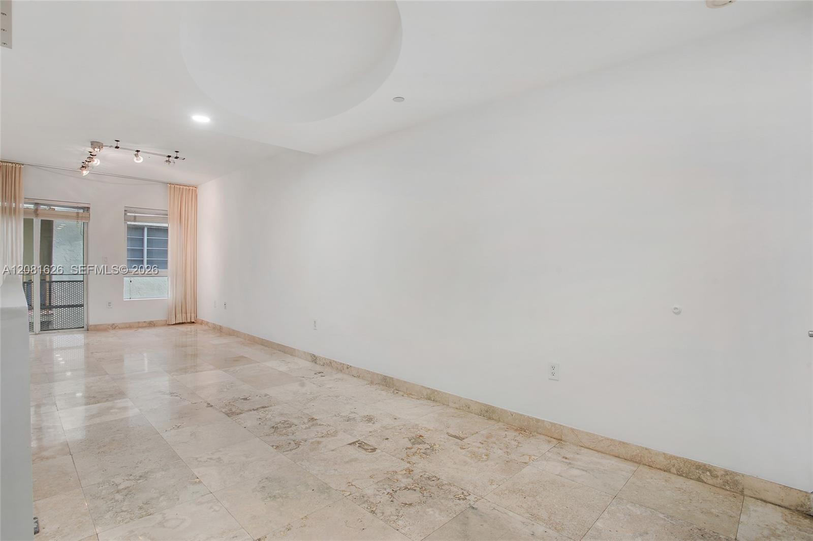 206 Washington Ave # 12, Miami Beach FL 33139 photo 5