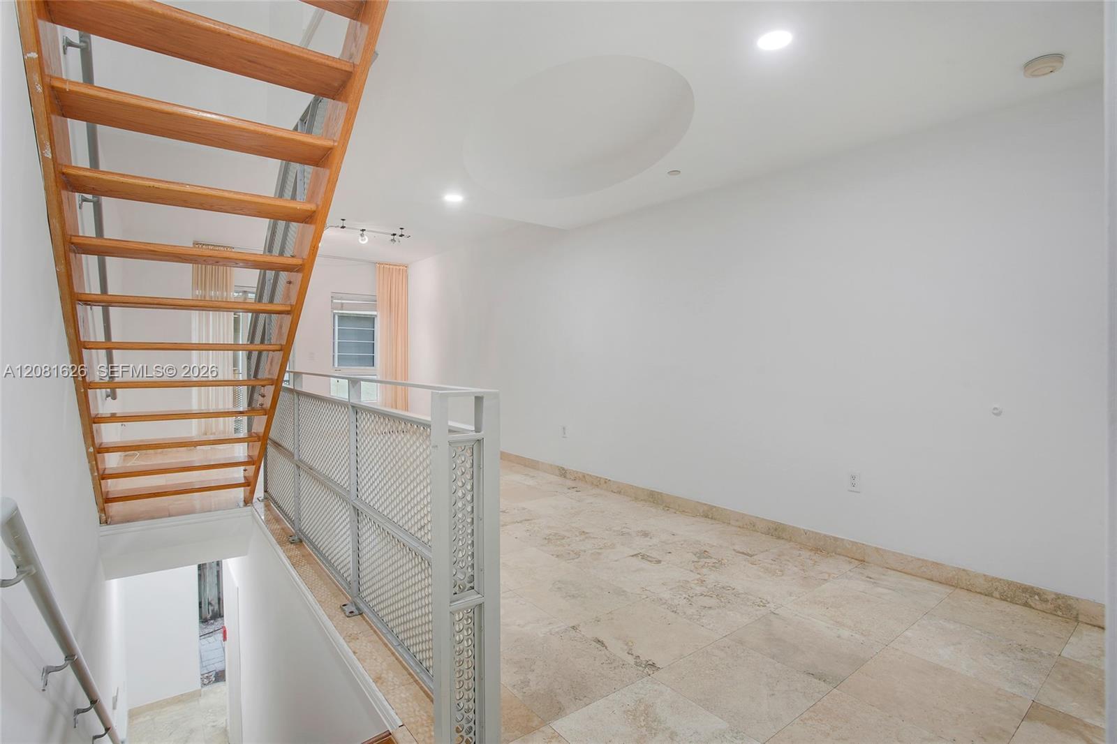 206 Washington Ave # 12, Miami Beach FL 33139 photo 4
