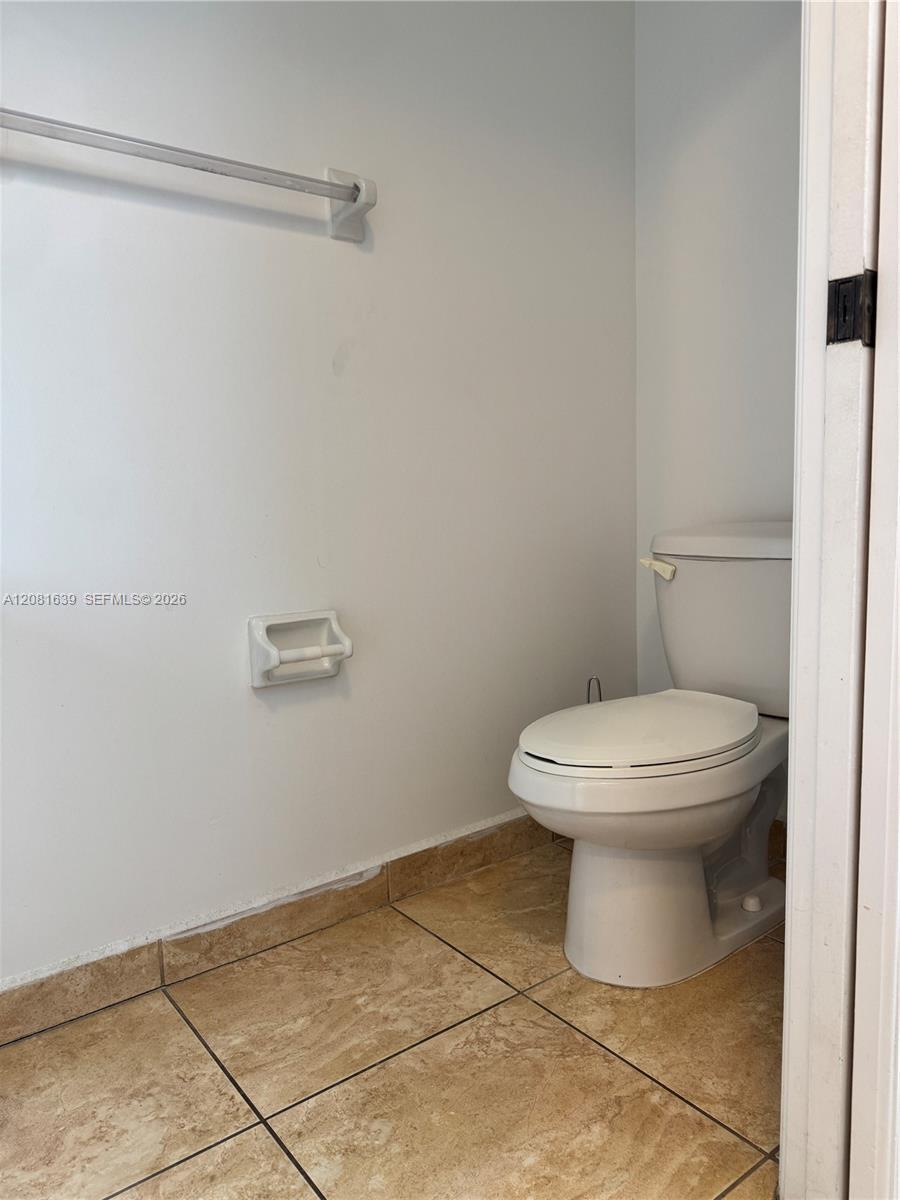 10242 NW 7th St # 204, Miami FL 33172 photo 5