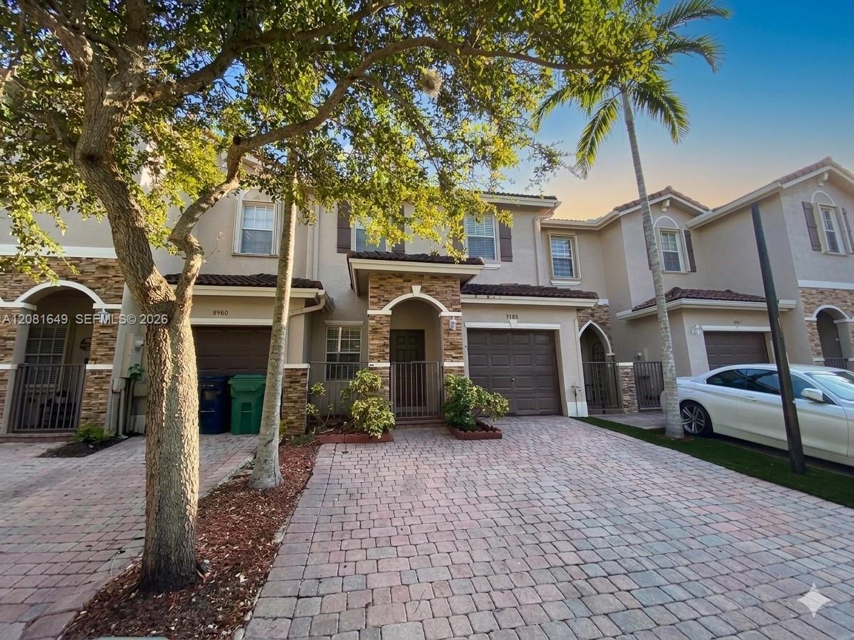 8986 SW 225th St, Cutler Bay FL 33190