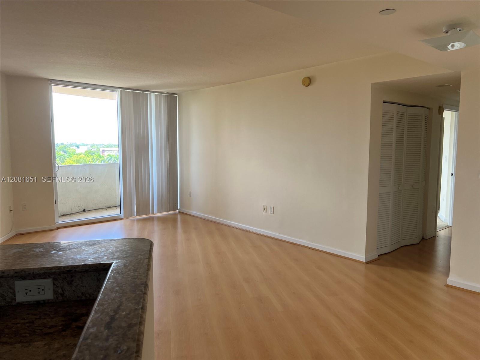 19501 W Country Club Dr # 611, Aventura FL 33180 photo 2