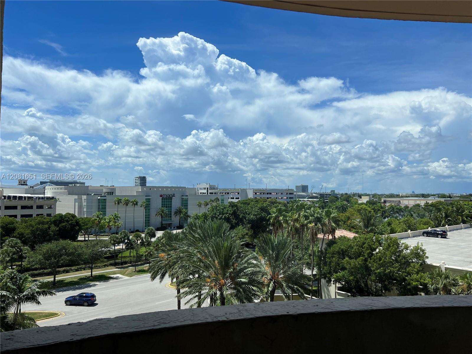 19501 W Country Club Dr # 611, Aventura FL 33180 photo 5