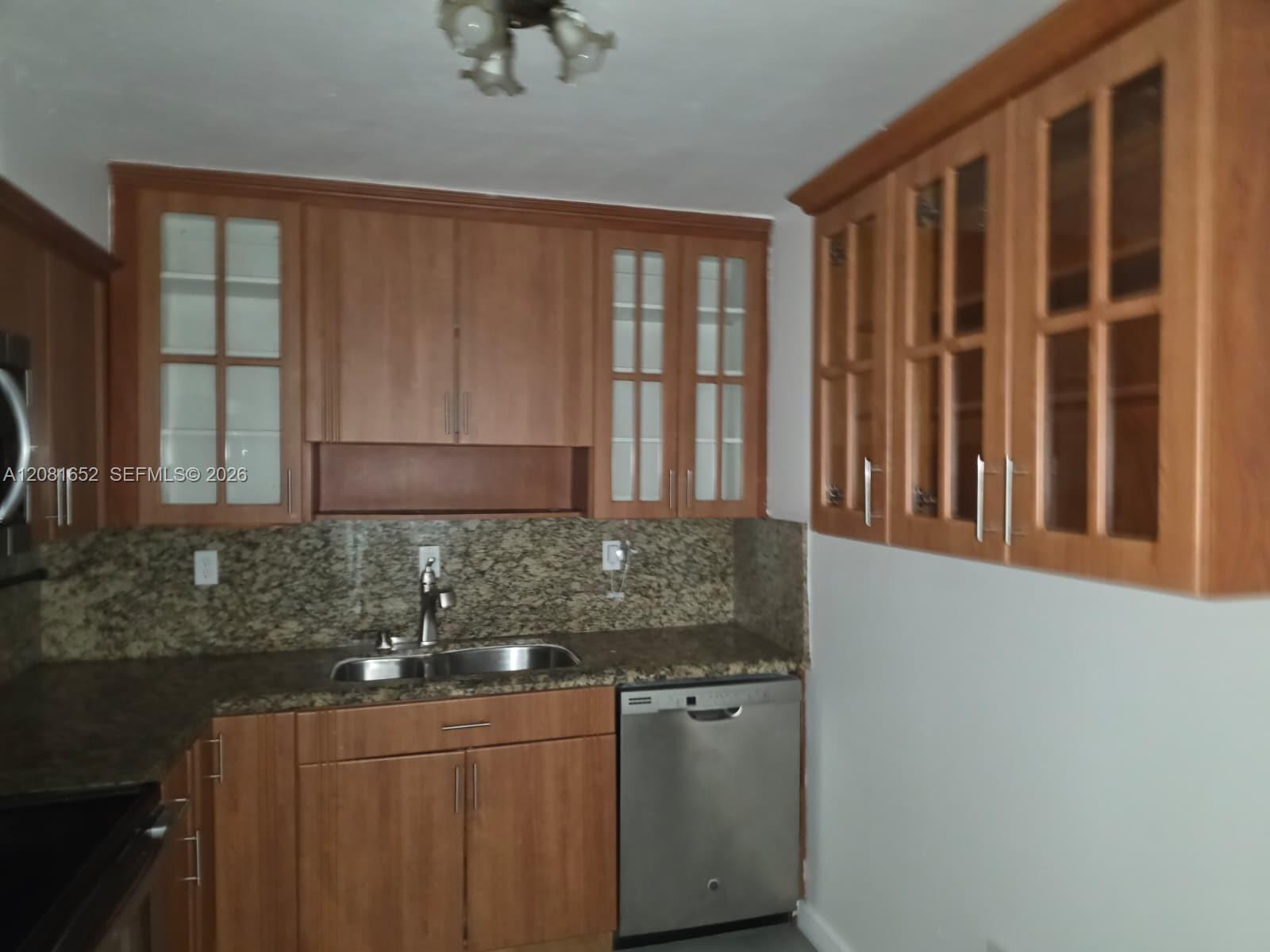 7300 NW 17th St # 408, Plantation FL 33313 photo 3