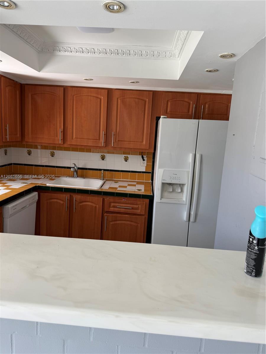 210 172 ST # 326, Sunny Isles Beach FL 33160 photo 3