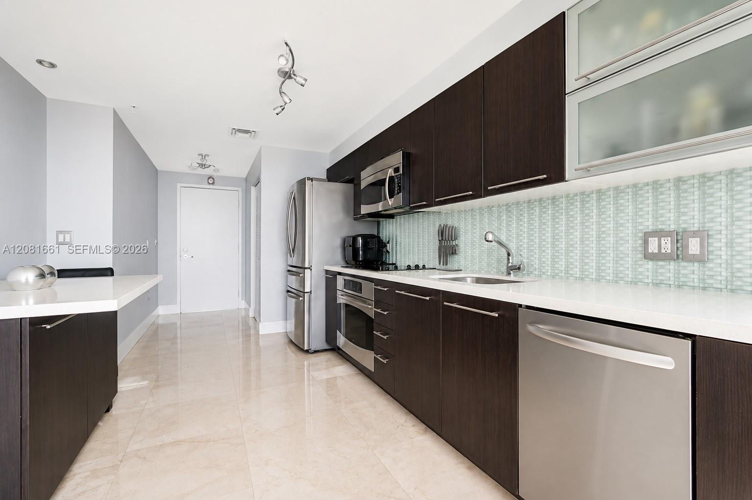 90 SW 3rd St # 3110, Miami FL 33130 photo 2