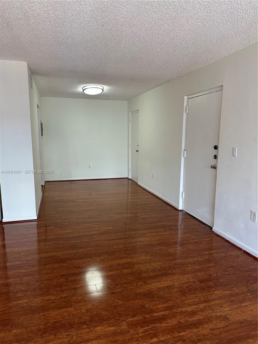10818 N Kendall Dr # R28, Miami FL 33176 photo 3