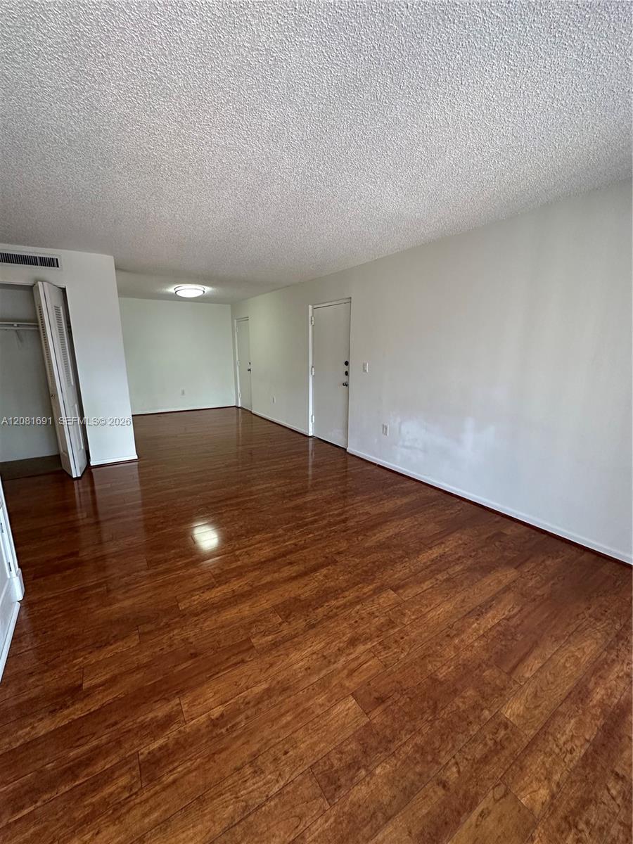 10818 N Kendall Dr # R28, Miami FL 33176 photo 4