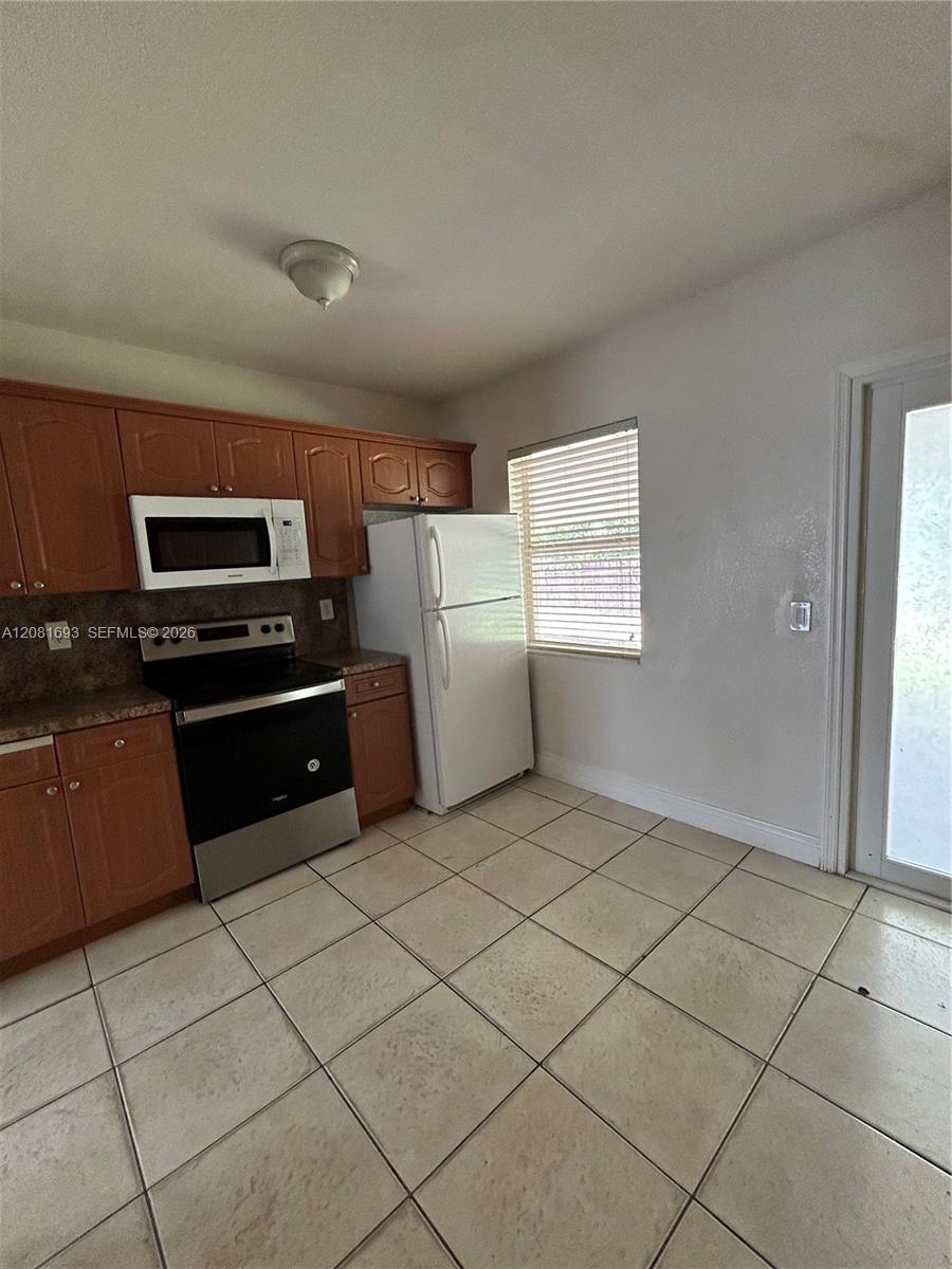 Miami Gardens, FL 33169 photo 4