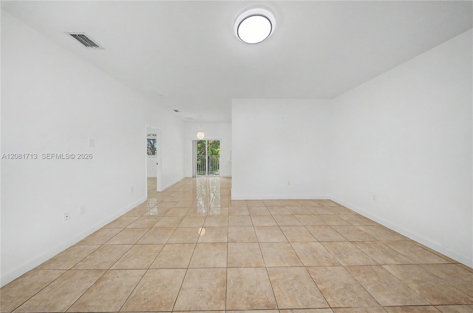 2630 NE 3rd Dr # 202, Homestead FL 33033 photo 2