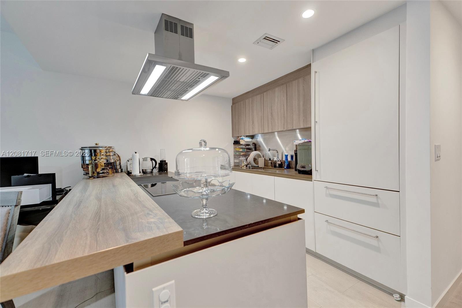 1000 Brickell Plz # 3105, Miami FL 33131 photo 3
