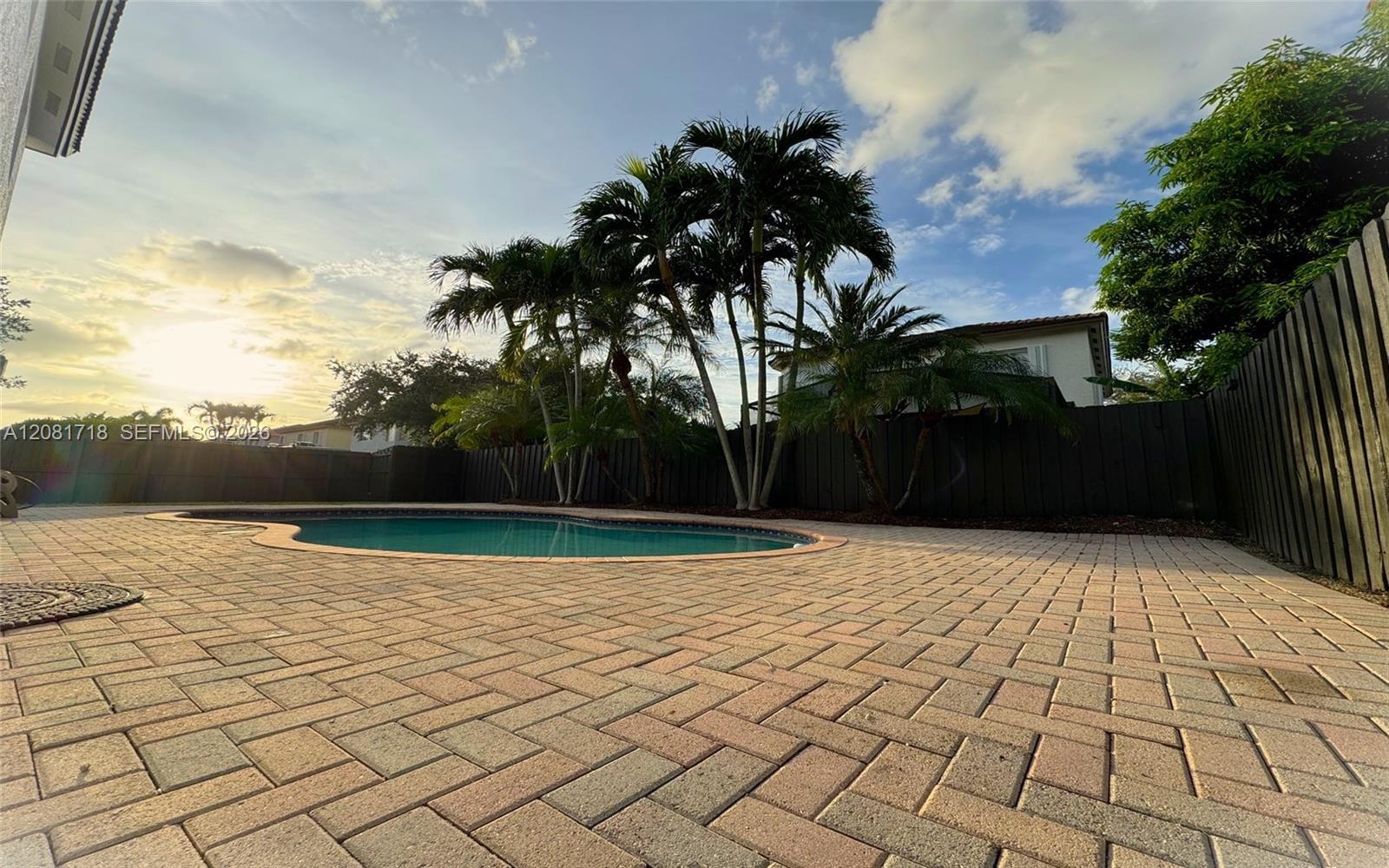 15813 SW 140th St, Miami FL 33196 photo 4