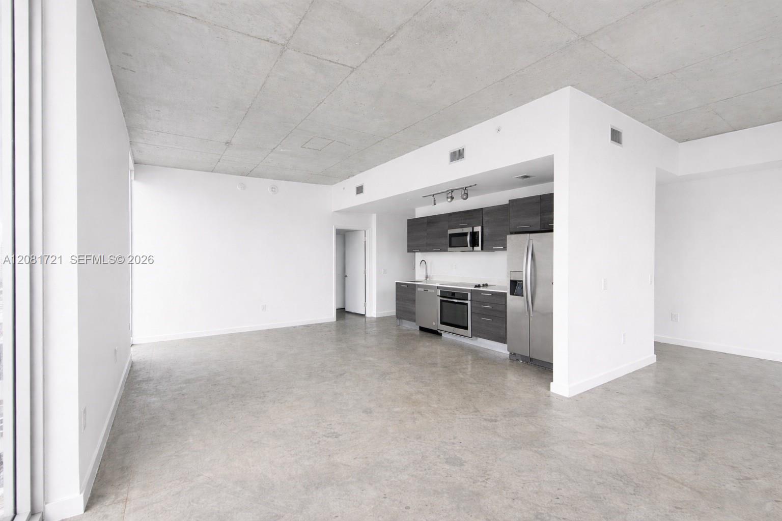151 SE 1st St # 3001, Miami FL 33131 photo 3