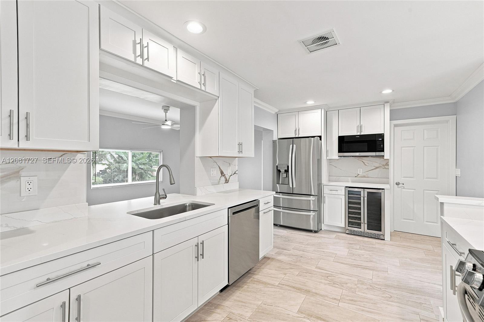 4716 NW 48th Ave, Tamarac FL 33319 photo 3