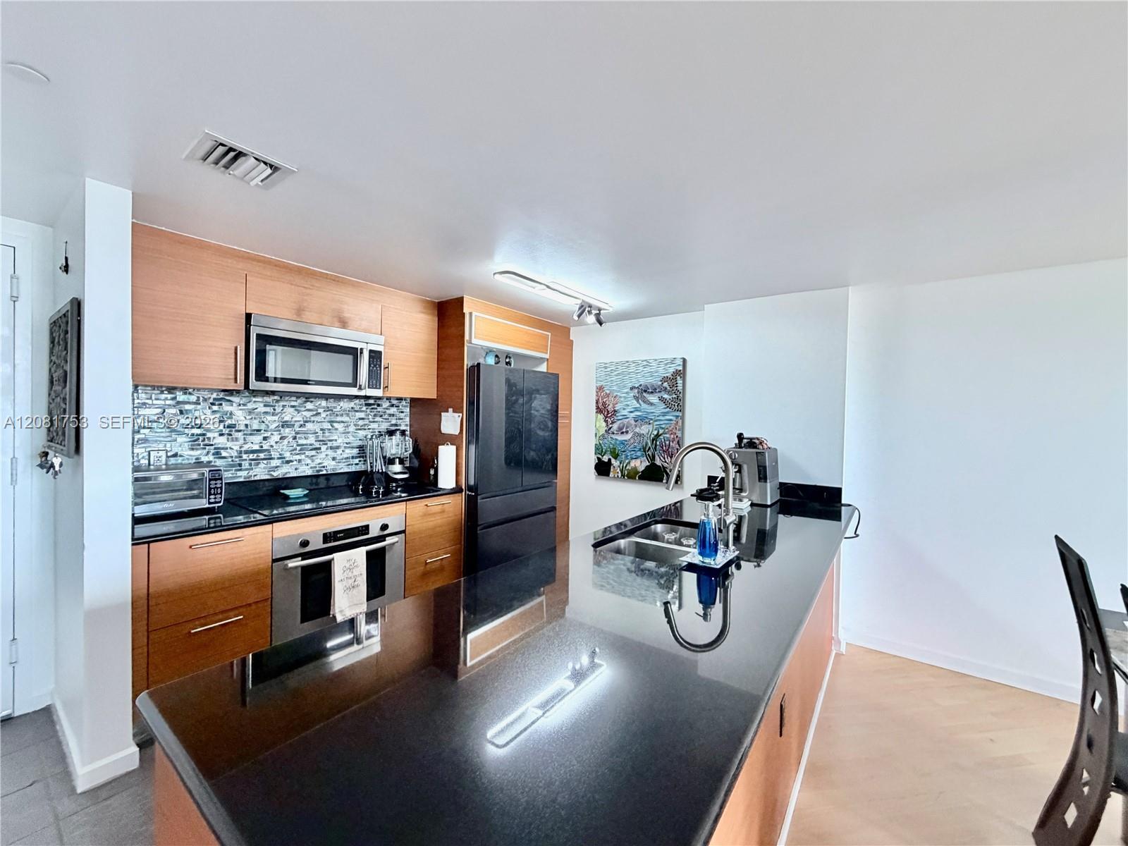 50 Biscayne Blvd # 3211, Miami FL 33132 photo 4