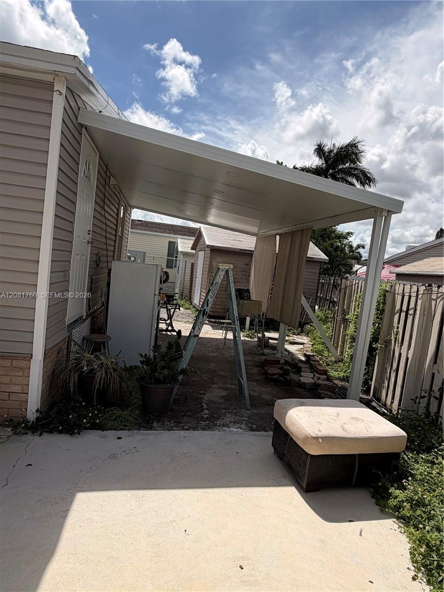 220 NE 12th Ave, Homestead FL 33030 photo 2